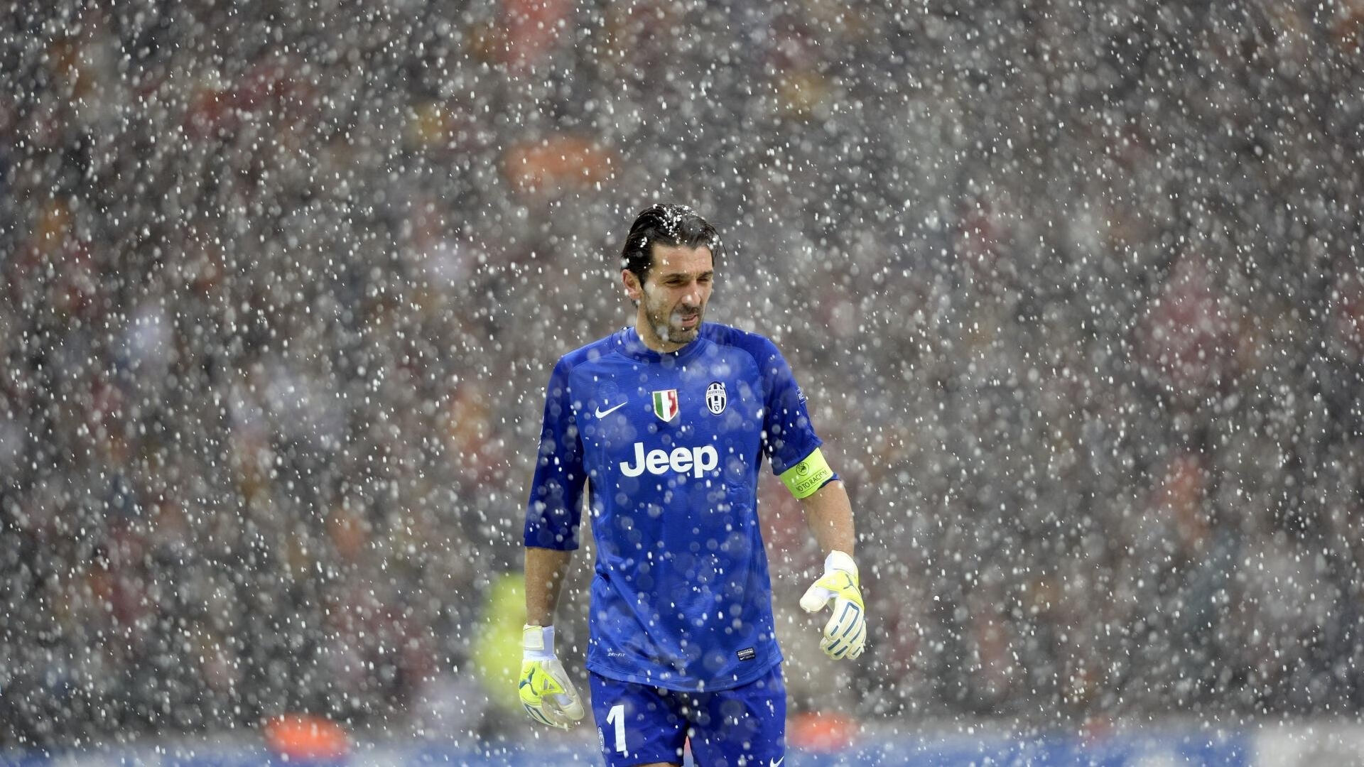 开云体育世界杯-尼斯强压黄色潜水艇，凯塞多用实力击碎质疑