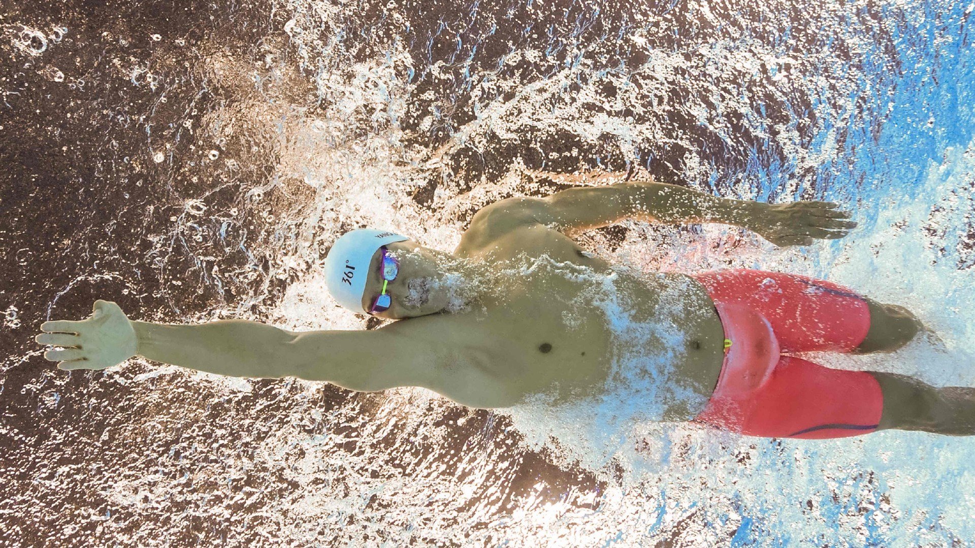 西甲国家德比与黄蜂淘汰广厦，当激情在东方与西方同时引爆